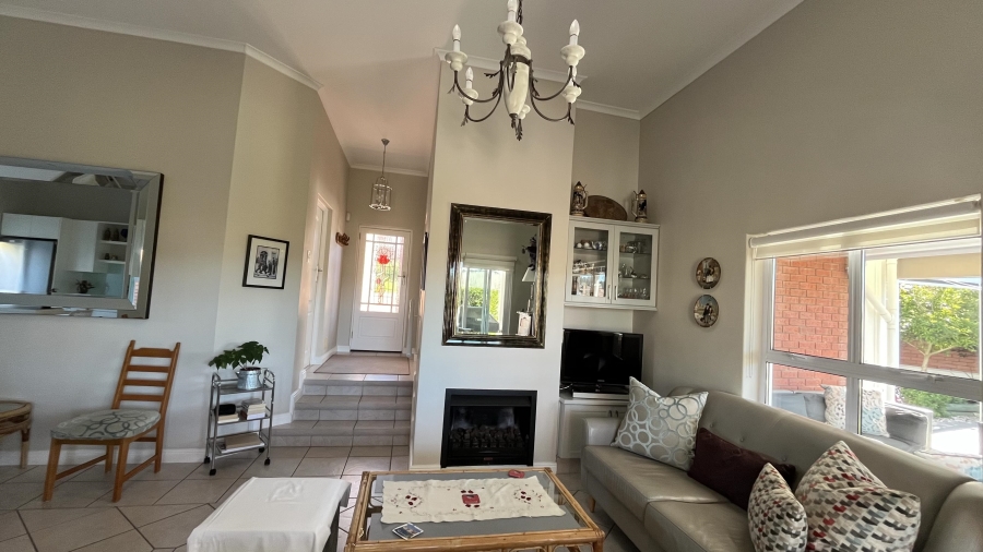 3 Bedroom Property for Sale in Van Riebeeckshof Western Cape